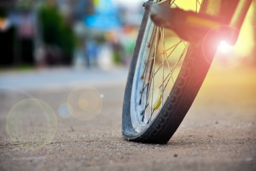 bicycle wheel with puncture